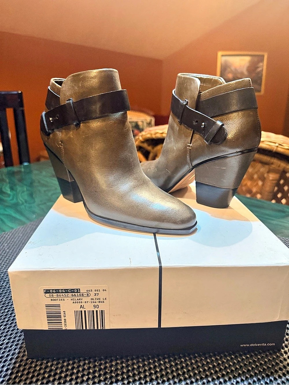 dolce vita Hilary Ankle Booties in Gray US 9 Like New